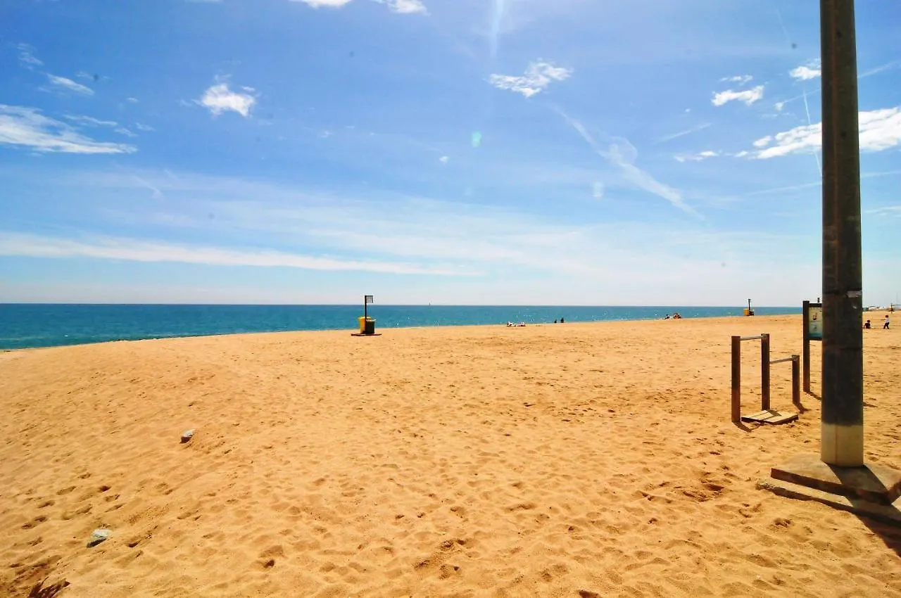 Homeholidaysrentals Beach - Costa Barcelona contacts